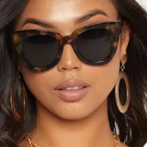 Black leopard sunglasses