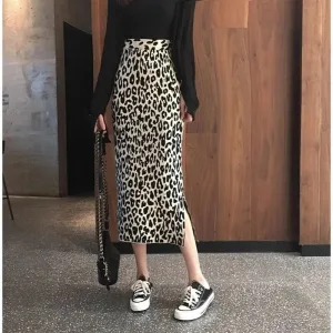 Leopard pencil skirt